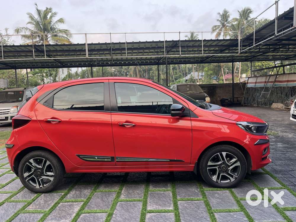 Tata Tiago 1.2 Revotron Xza Plus Amt, 2022, Petrol