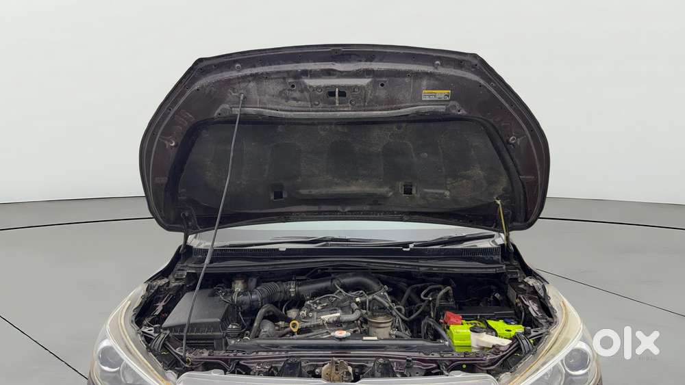 Toyota Innova Crysta 2.7 Zx At, 2016, Petrol