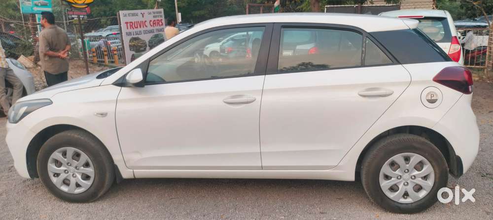 Hyundai I20 1.4 Magna At, 2018, Petrol