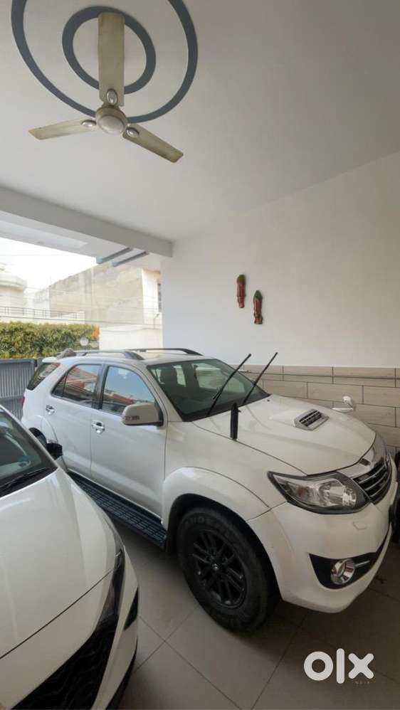 Toyota Fortuner 2016 Diesel 170000 Km Driven