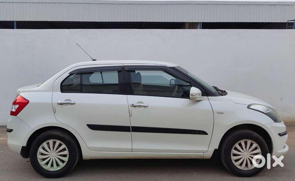 Maruti Suzuki Swift Dzire Vxi Optional, 2017, Cng & Hybrids