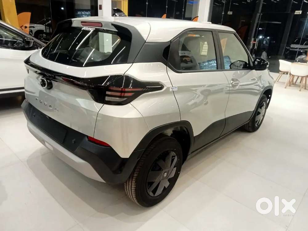 Tata Tiago 2026 Petrol 0 Km Driven.