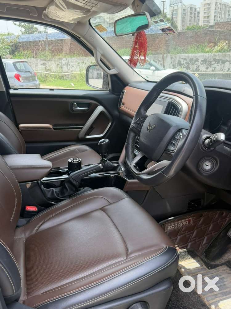Mahindra Scorpio N Z8 Select Diesel 2025