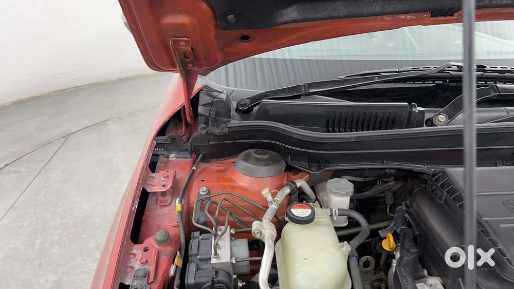 Maruti Suzuki Vitara Brezza Zdi+ Dual Tone Mt, 2016, Diesel