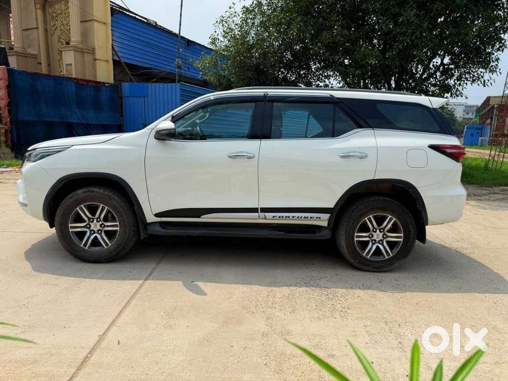 Toyota Fortuner 4x2 Mt 2.7 Petrol, 2025, Petrol