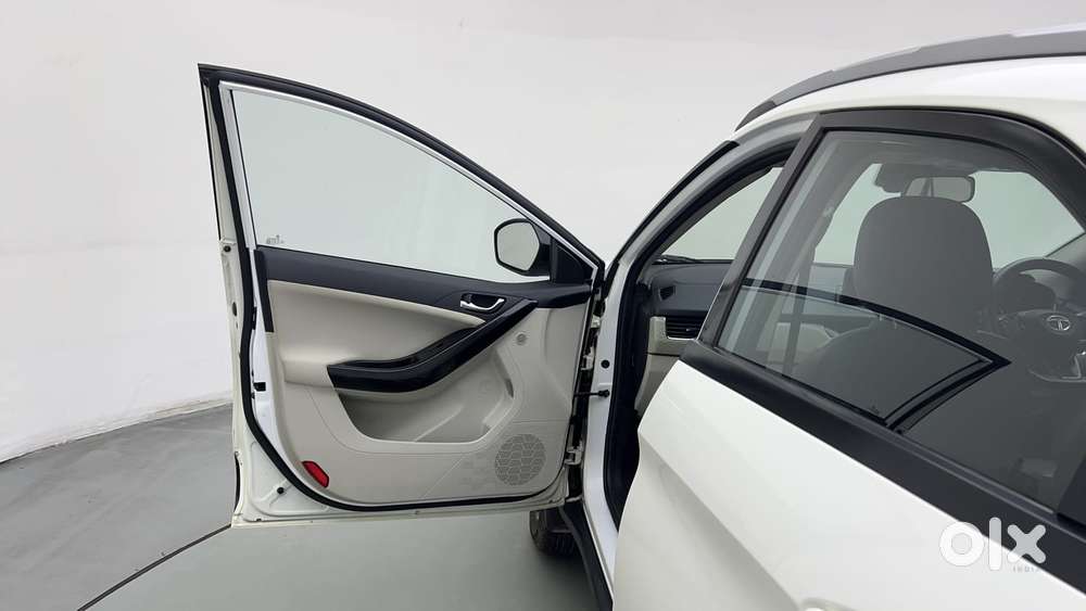 Tata Nexon 1.2 Revotron Xz Plus (s), 2023, Petrol