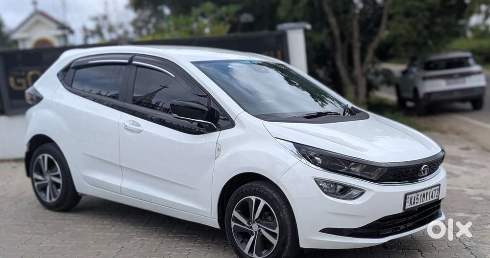 Tata Altroz Xz, 2025, Petrol