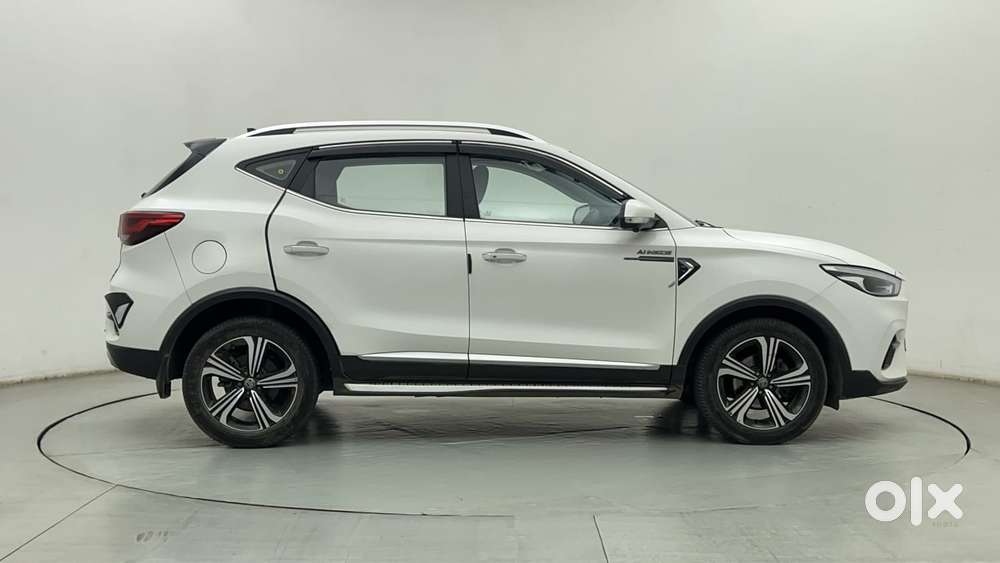 Mg Astor 1.5 Savvy Cvt S Red, 2022, Petrol