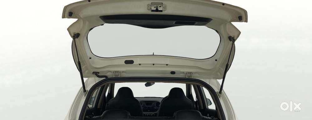 Hyundai Grand I10 Sportz 1.2 Kappa Vtvt, 2015, Petrol