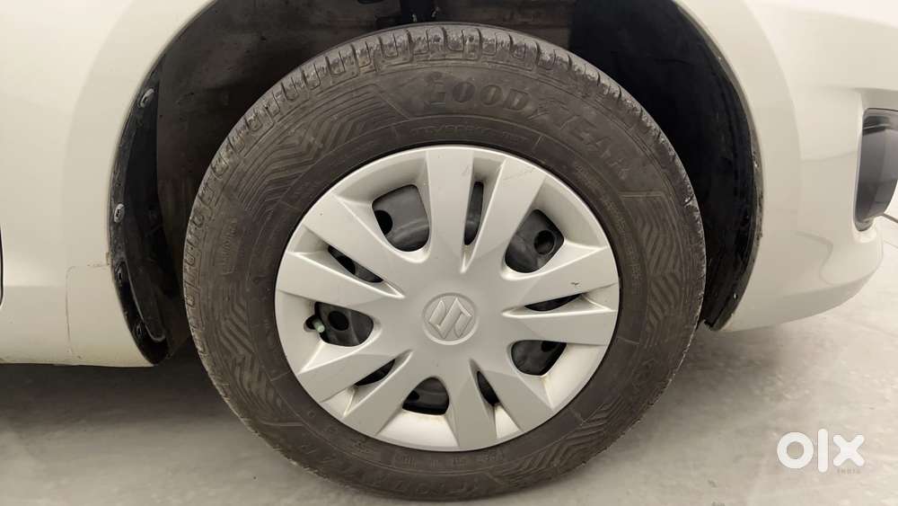 Maruti Suzuki Swift Dzire 1.3 Vxi, 2013, Petrol