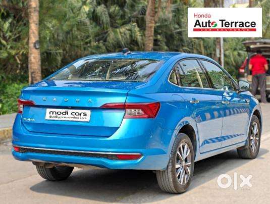 Skoda Slavia 1.0 Tsi Style At, 2023, Petrol