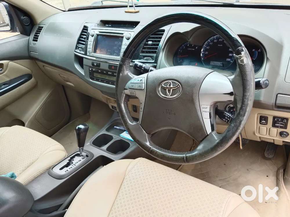 Toyota Fortuner Diesel 2012