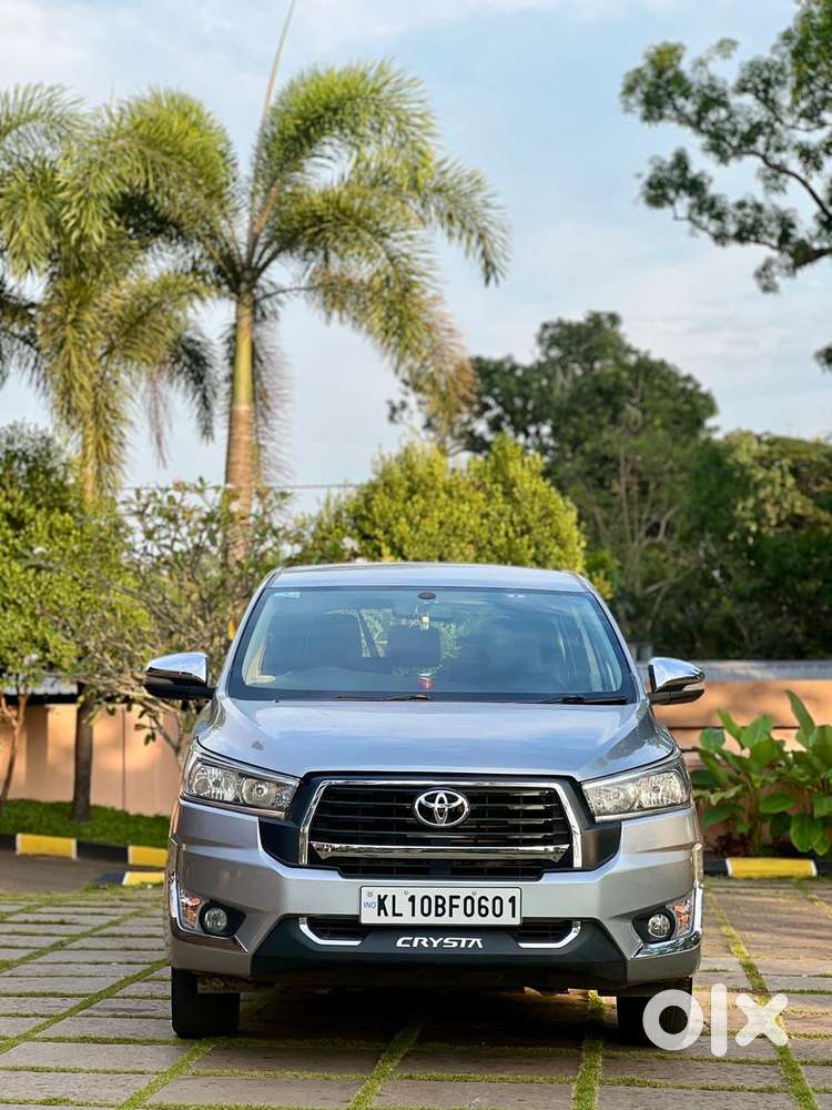 Toyota Innova Crysta 2.4 G Mt 7 Str, 2016, Diesel