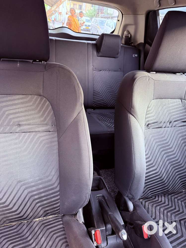 Maruti Suzuki Swift Vxi + Manual, 2020, Petrol