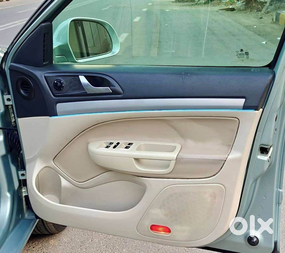 Skoda Laura Ambiente 2.0 Tdi Cr Automatic, 2012, Diesel