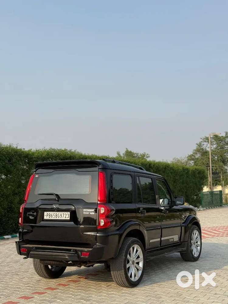 Mahindra Scorpio Classic 2024 - Diesel Manual