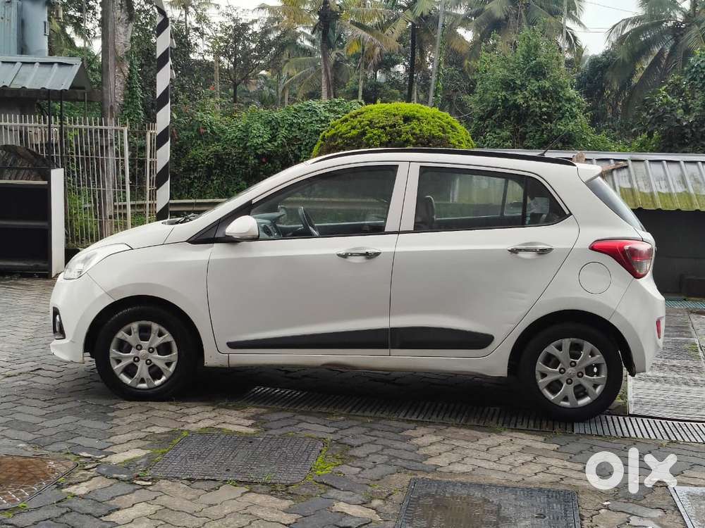 Hyundai Grand I10 Sportz, 2014, Petrol