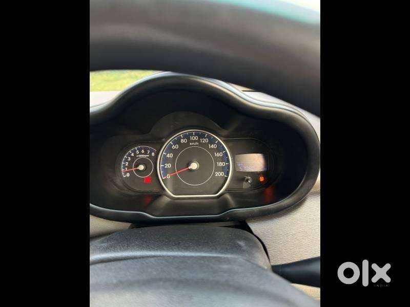 Hyundai I10 Sportz At, 2013, Petrol