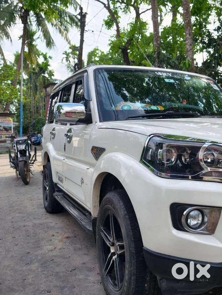 Mahindra Scorpio 2017 Diesel Well Maintained