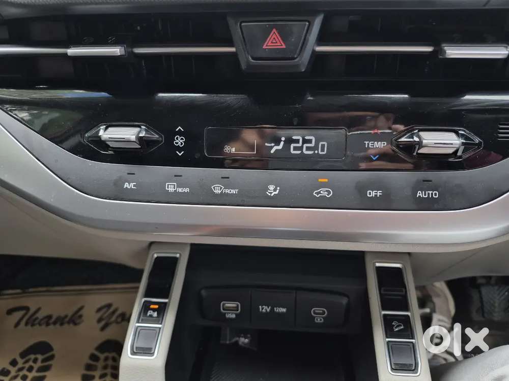 Kia Carens Prestige Plus Turbo 2023 Model