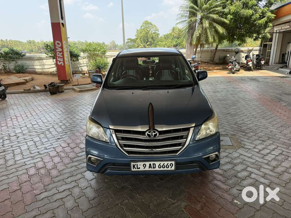 Toyota Innova 2.5 Gx 8 Str Bs-iii, 2012, Diesel