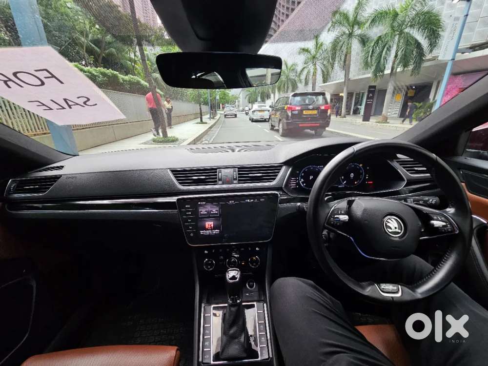 Skoda Superb 2.0 L&k Tsi At, 2023, Petrol