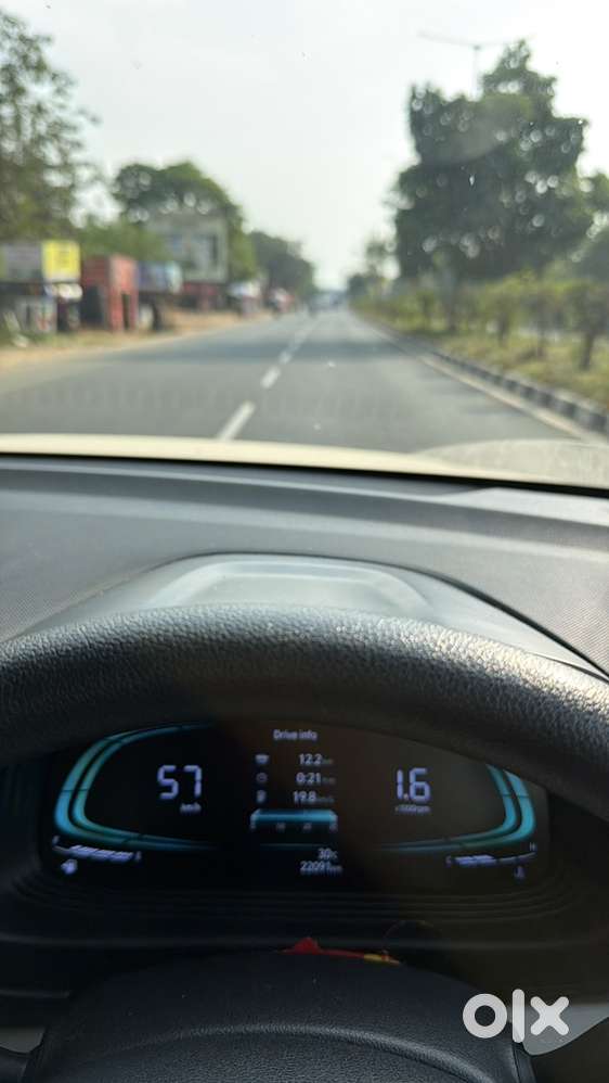 2022 Hyundai Venue Petrol Manual 26000 Km Car