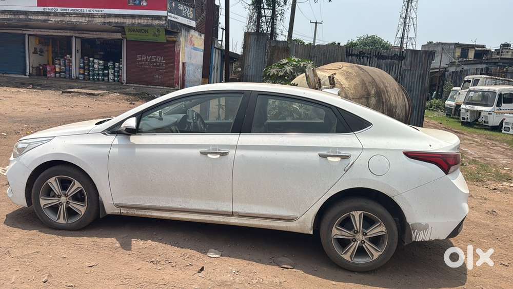 Hyundai Verna 2018 Petrol Manual Year
