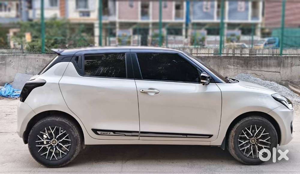 Maruti Suzuki Swift Vxi + Manual, 2021, Petrol