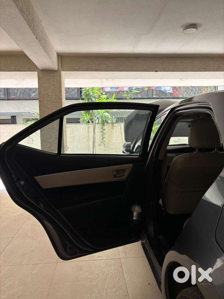 Toyota Corola Altis Manual Petrol Car 2015 Well Maintained Single Hand