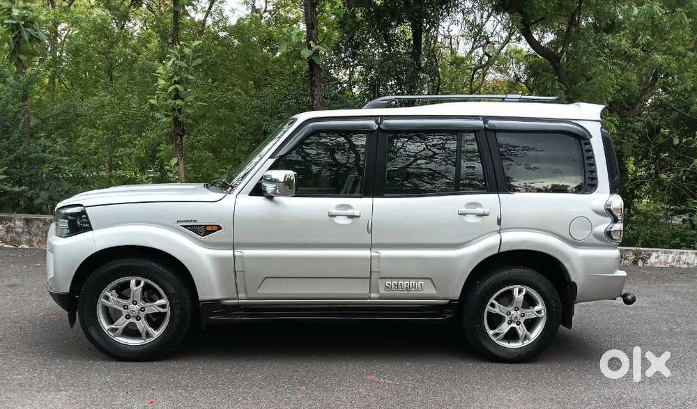 Mahindra Scorpio S10, 2016, Diesel