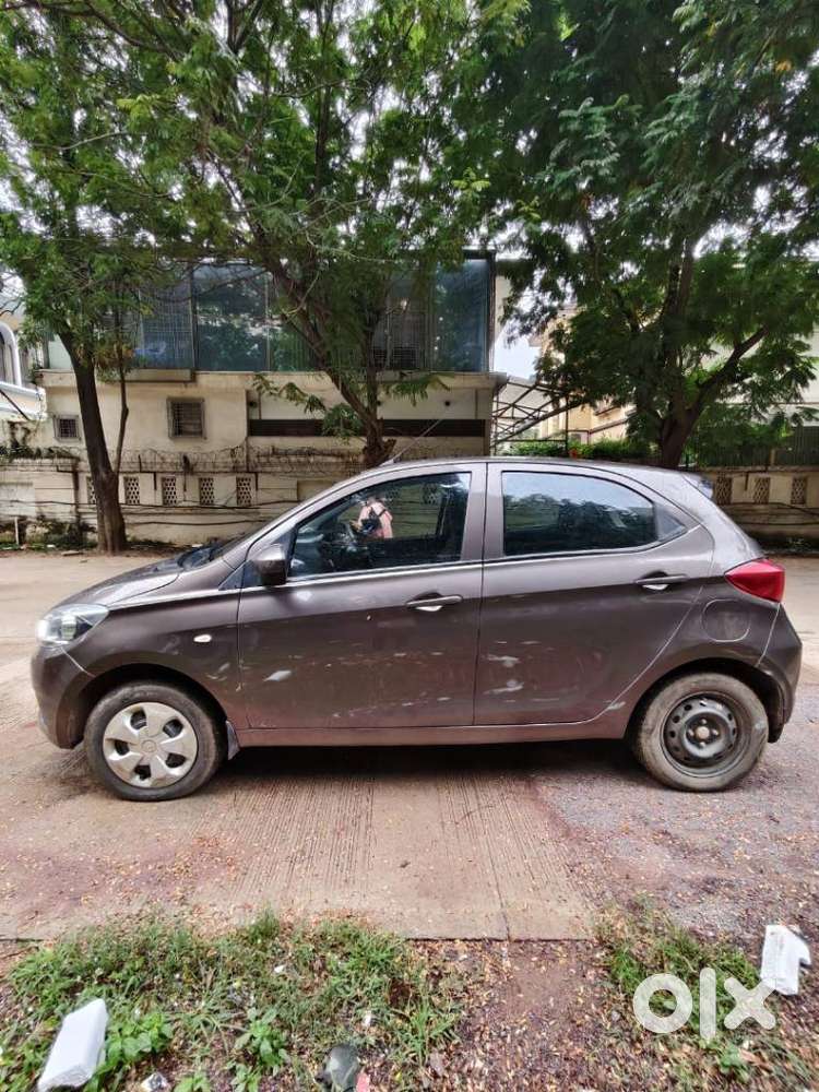 Tata Tiago 1.2 Revotron Xt, 2017, Petrol