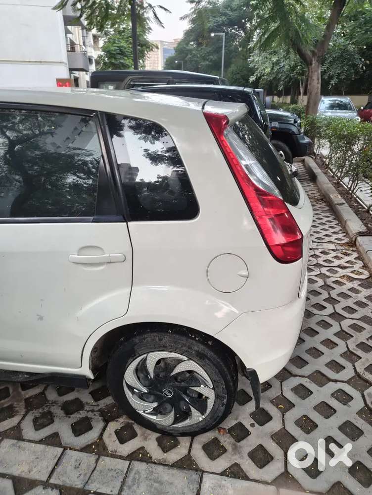 Ford Figo 1.2 Petrol 2011
