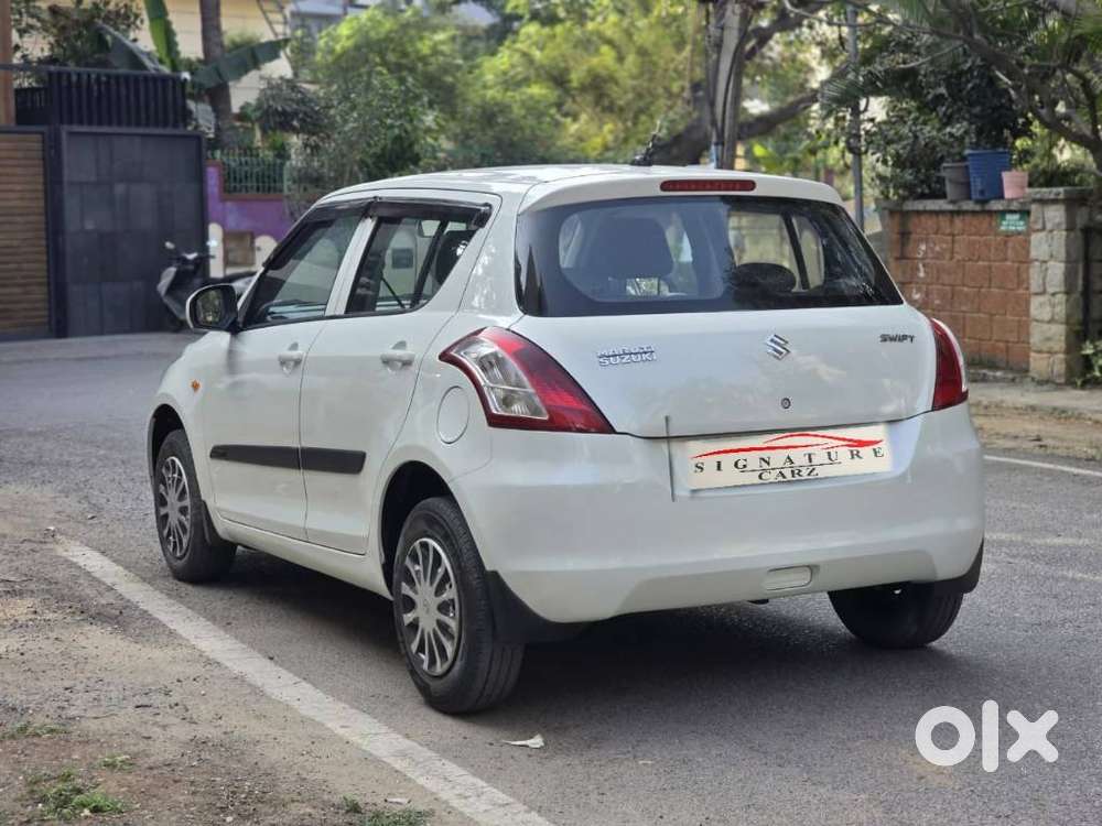 Maruti Suzuki Swift Lxi Option, 2015, Petrol