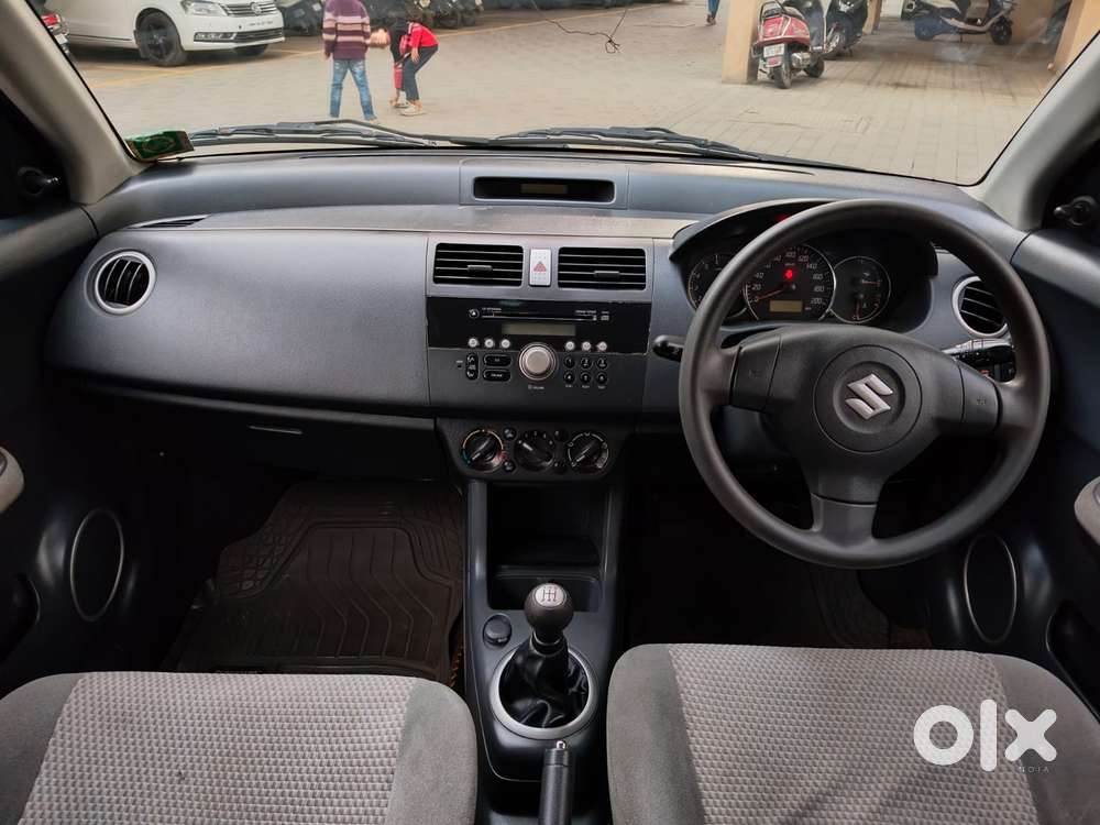 Maruti Suzuki Dzire 1.2 Vxi, 2012, Petrol