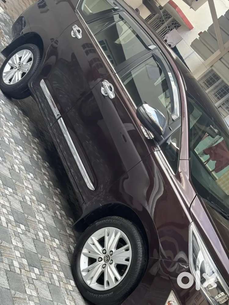 Toyota Innova Crysta 2019