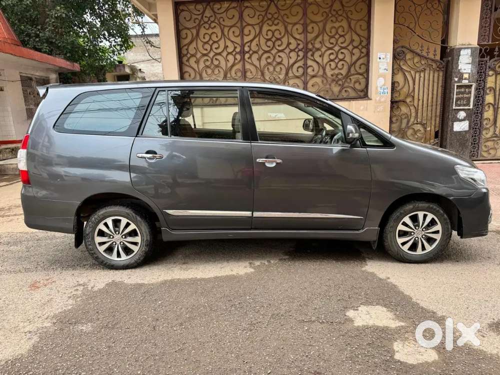 Toyota Innova 2.5 V