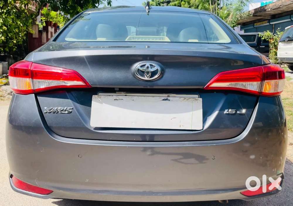 Toyota Yaris J Cvt, 2020, Petrol