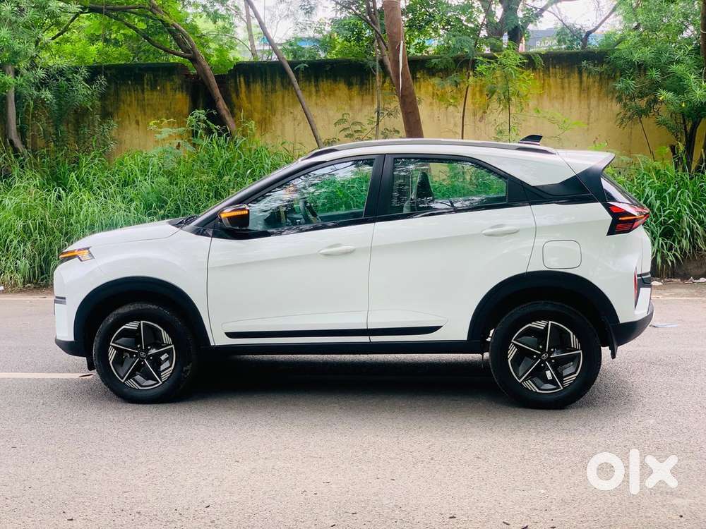 Tata Nexon Creative Plus S 1.2 Revotron Petrol 6 Amt, 2024, Petrol
