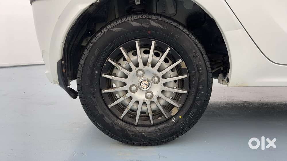 Tata Tiago Xe, 2025, Petrol