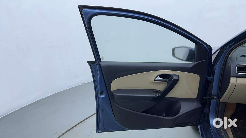 Volkswagen Ameo 1.2 Mpi Highline 16 Alloy, 2016, Petrol