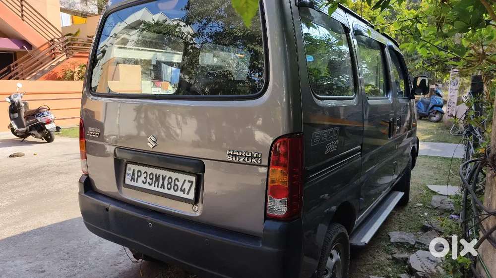Maruti Suzuki Eeco Ac Cng And Petrol Well Maintained