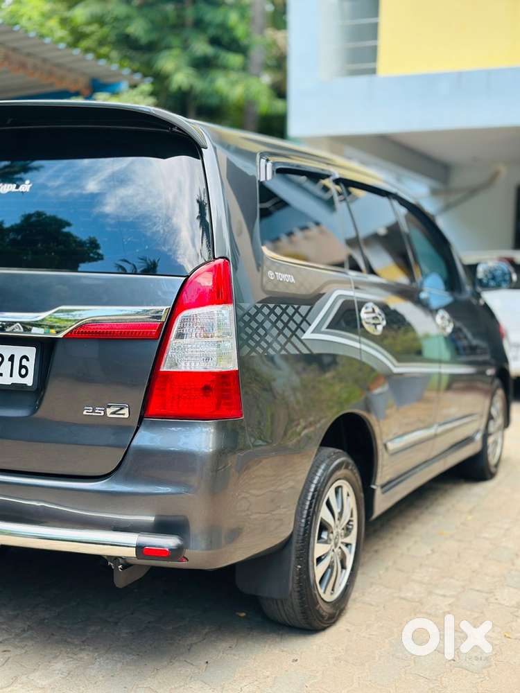 Toyota Innova Diesel 2015