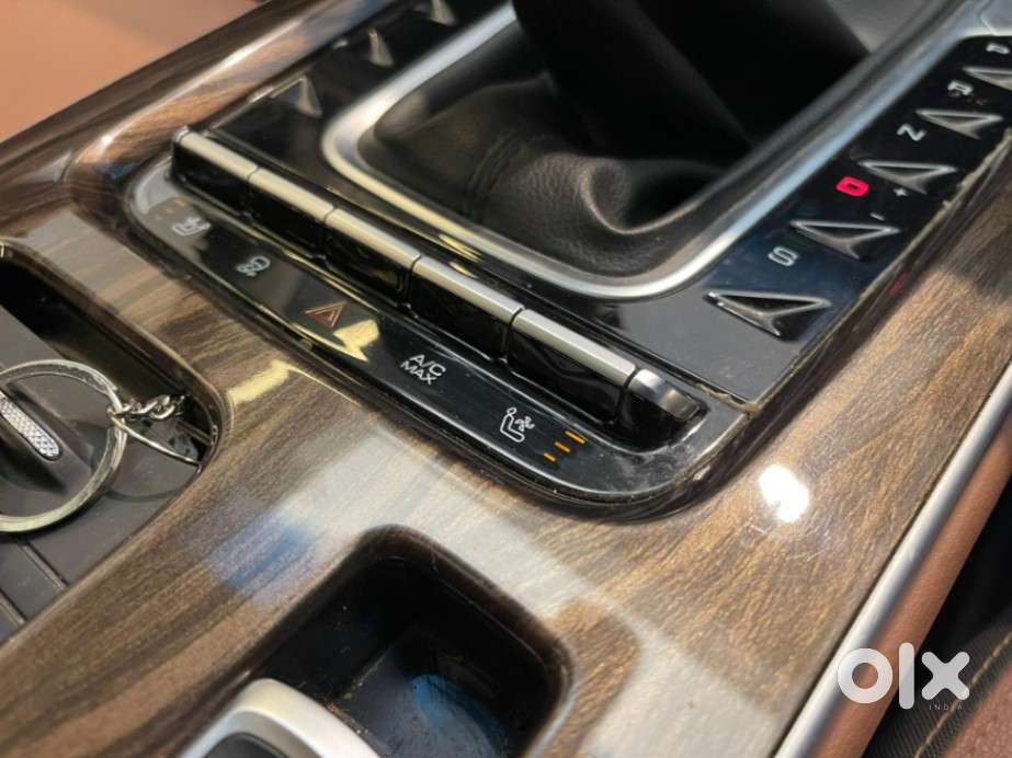 Mg Hector Plus Sharp Pro 1.5 Turbo Petrol Cvt 6 Str, 2023, Petrol