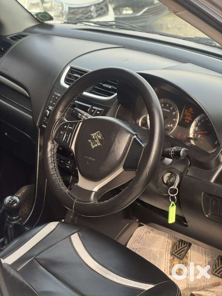 Maruti Suzuki Swift Vvt Zxi, 2013, Petrol