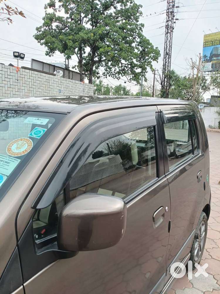 Maruti Suzuki Wagon R Amt Vxi Plus, 2017, Petrol