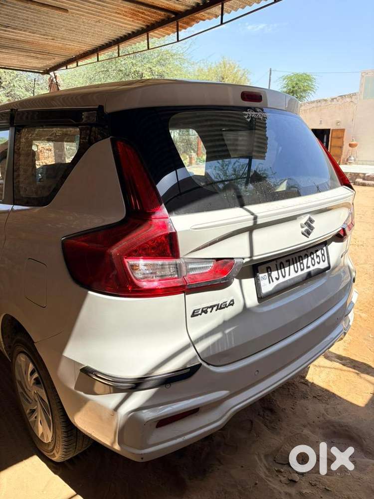 Maruti Suzuki Ertiga 1 Petrol 14000 Km Driven