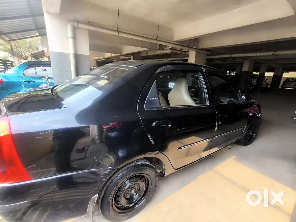 Toyota Etios 2011 Petrol Well Maintained