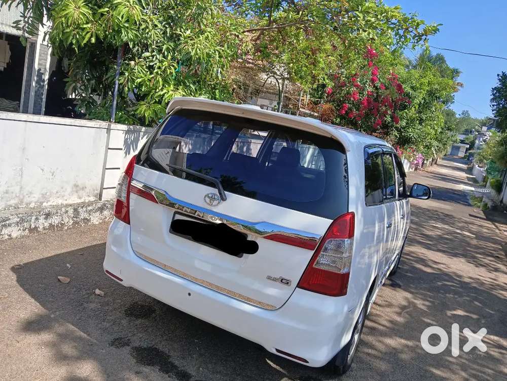 Toyota Innova 2015 Diesel Well Maintained