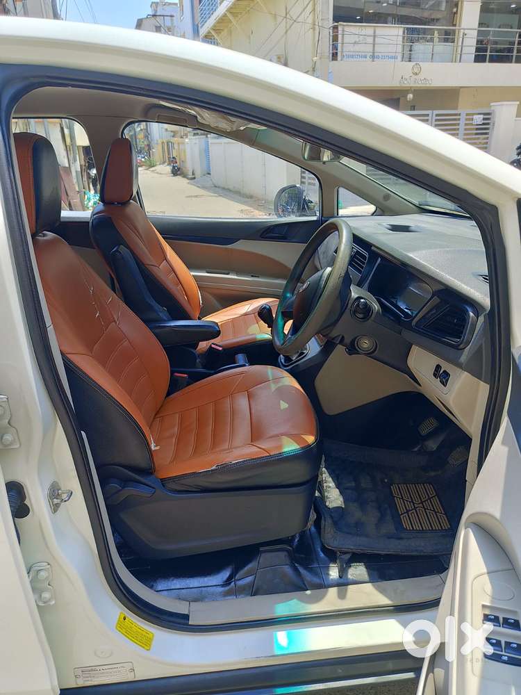 Mahindra Marazzo M2 8str, 2023, Diesel